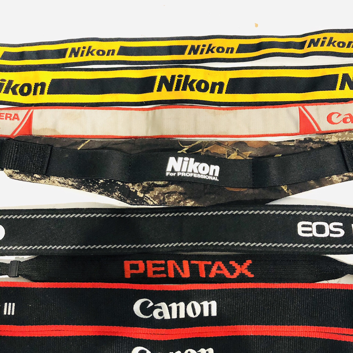 【R1337】 カメラ用ストラップ 各メーカー 大量 まとめ売り CANON T70 EOS DIGITAL 5D Mark Ⅲ Nikon PENTAX MINOLTA α SELECTION 他の画像5