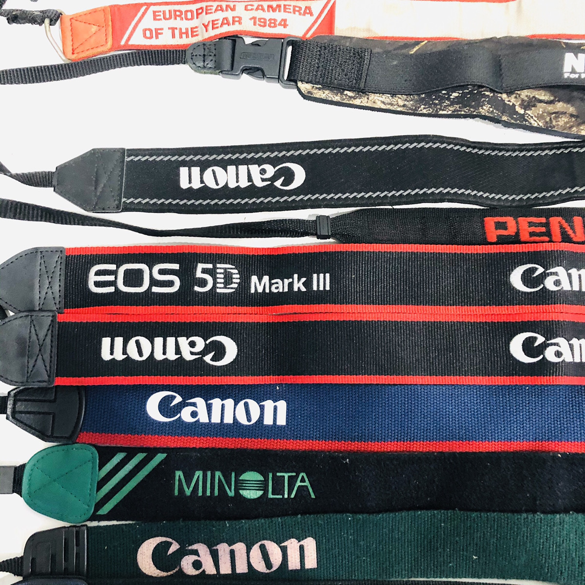 【R1337】 カメラ用ストラップ 各メーカー 大量 まとめ売り CANON T70 EOS DIGITAL 5D Mark Ⅲ Nikon PENTAX MINOLTA α SELECTION 他の画像3