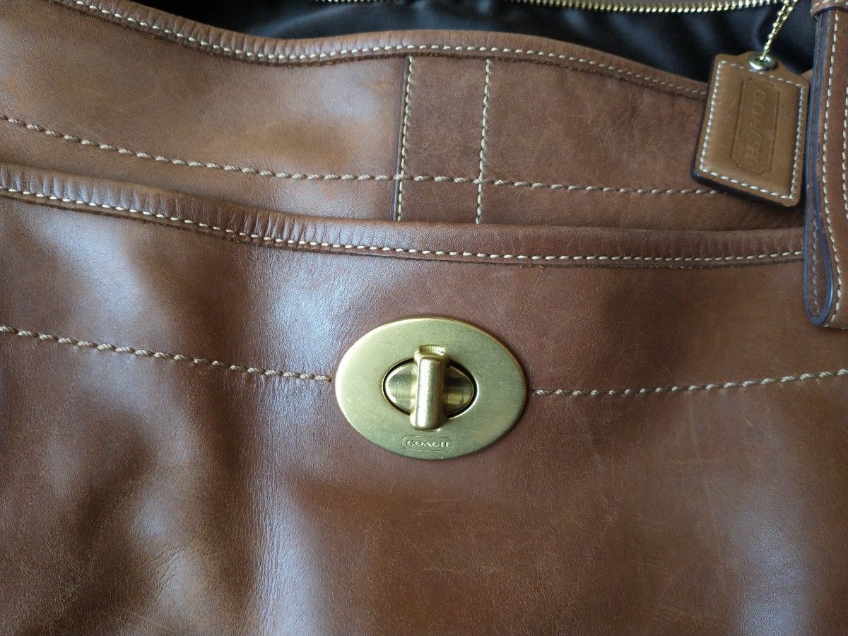 美品 コーチ COACH ワンショルダー ターンロック ブラウン 美品 コーチ COACH ワンショルダー ターンロック ブラウン