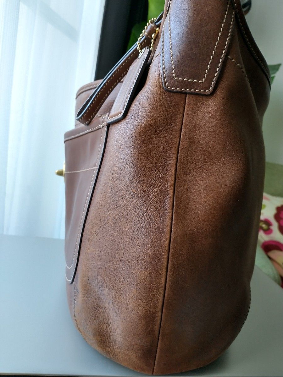 美品 コーチ COACH ワンショルダー ターンロック ブラウン 美品 コーチ COACH ワンショルダー ターンロック ブラウン