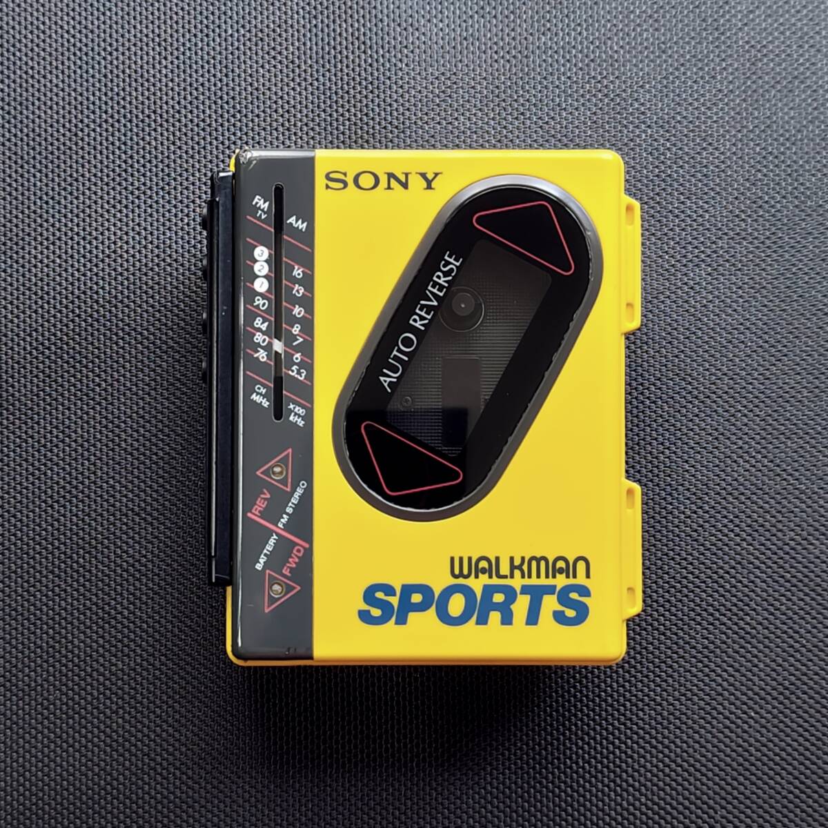 [ electrification reproduction operation verification goods ] cassette tape player Sony sport Walkman SONY WALKMAN WM-F75 GIG series wide FM/AM radio attaching 