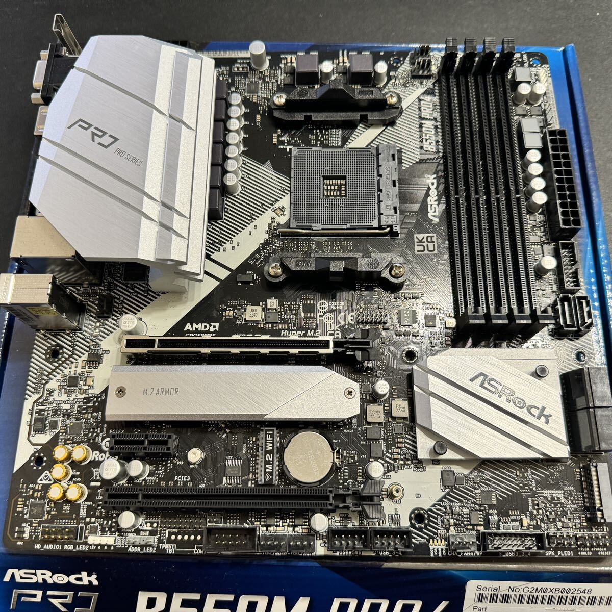 ASRock B550M Pro4 AMD Ryzen 5000シリーズ(Soket AM4)対応 B550チップセット搭載 Micro ATX マザーボード 【国内正規代理店品】_画像1