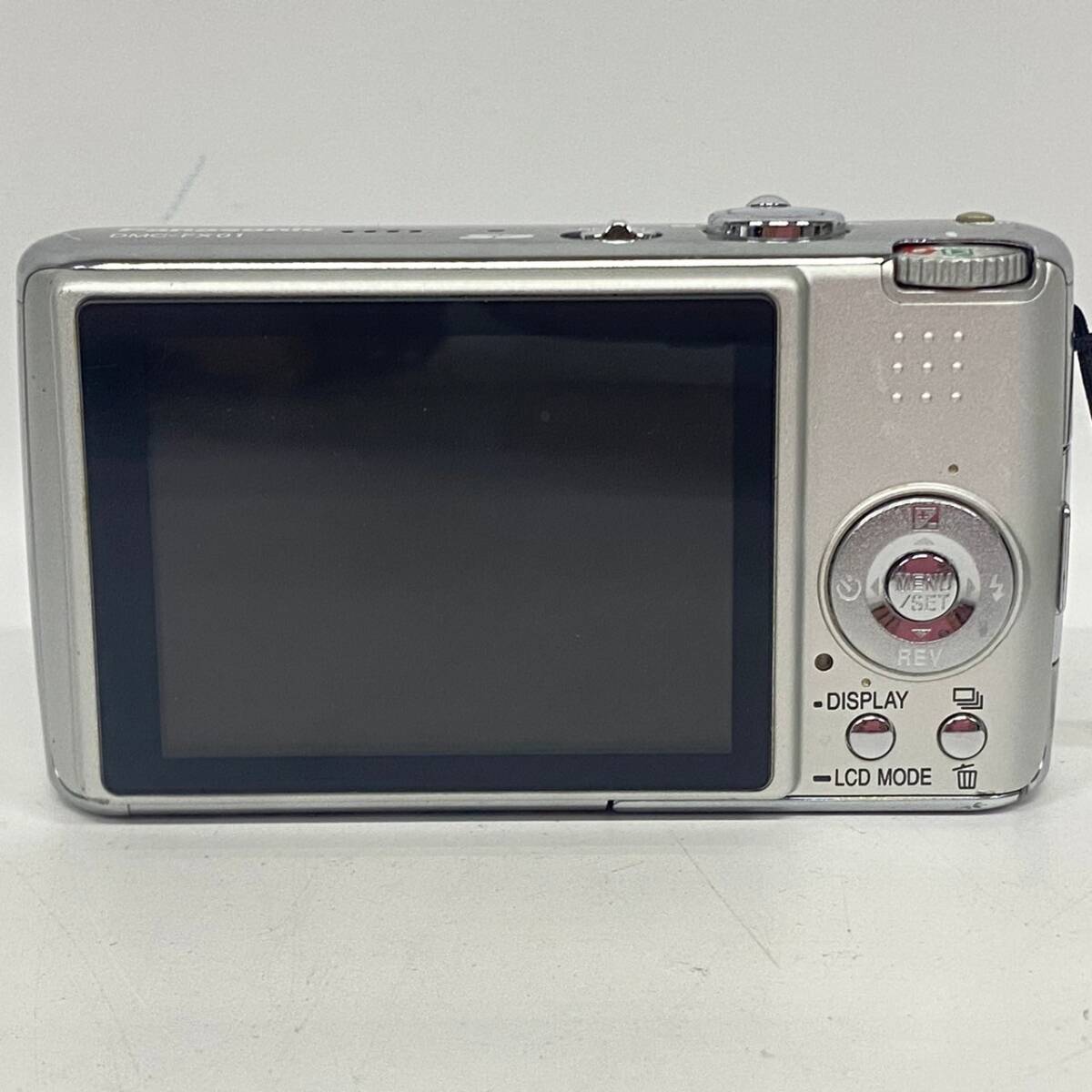 1 иен ~[ работоспособность не проверялась ] Panasonic Panasonic LUMIX DMC-FX01 LEICA DC VARIO-ELMARIT 1:2.8-5.6/4.6-16.8 ASPH цифровая камера J180119