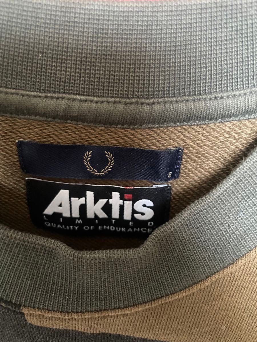 Fred Perry x Arktis スウェット 室内試着のみ|Yahoo!フリマ Fred Perry x Arktis スウェット 室内試着のみ|Yahoo!フリマ