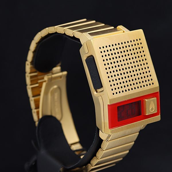 1円 箱付 稼働 ニクソン NERD ALERT QZ 充電式 スクエア ゴールド文字盤 充電器付き コマ2付 メンズ腕時計 KMR 2000000 NSKの画像2
