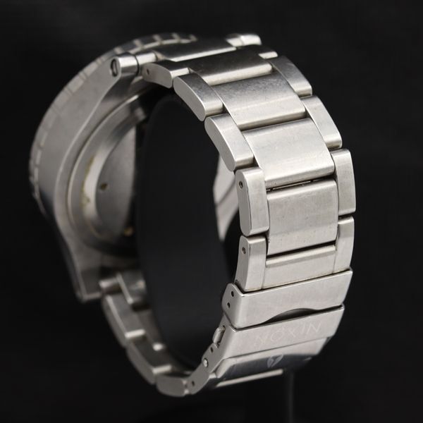 1円 稼働 ニクソン 200M 48-20 クロノグラフ デイト QZ ブラック文字盤 メンズ腕時計 TKD 0055000 5MGT_画像3