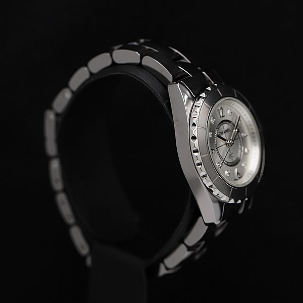 1円 稼働 美品 シャネル J12 クロマティック セラミック QZ 8Pダイヤ 銀文字盤 レディース腕時計 NSY 4231810 5ANT_画像2