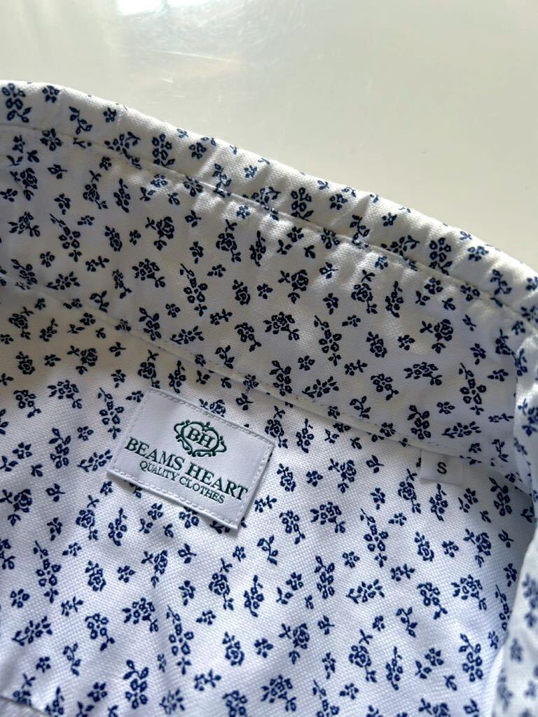 【試着程度】BEAMS/ビームス ピュアコットン ボタニカル カッタウェイカラードレスシャツSの画像3