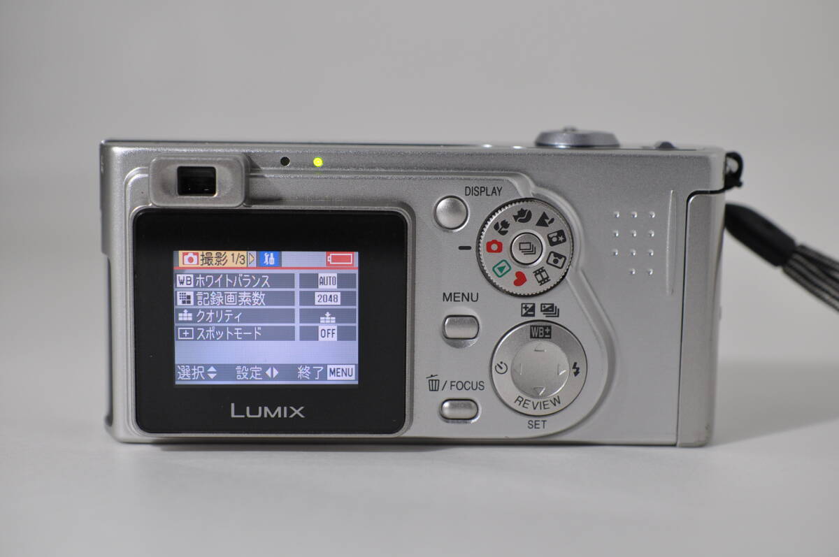 動作品 パナソニック Panasonic LUMIX DMC-FX1 ルミックス コンパクトデジタルカメラ 充電ケーブル付 管MM030_画像9