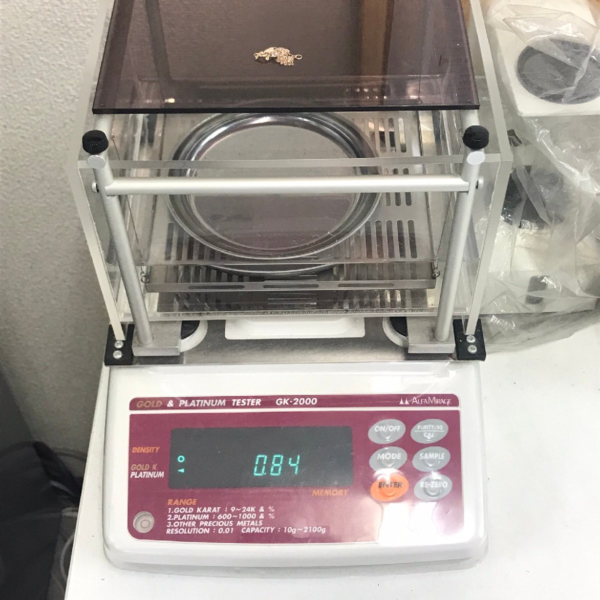 中古美品 ete エテ 10金 K10 ネックレス ゴールド ネックレス 透明石付き 長さ40cm 重量0.8g ファッション ブランド 質屋出品の画像5