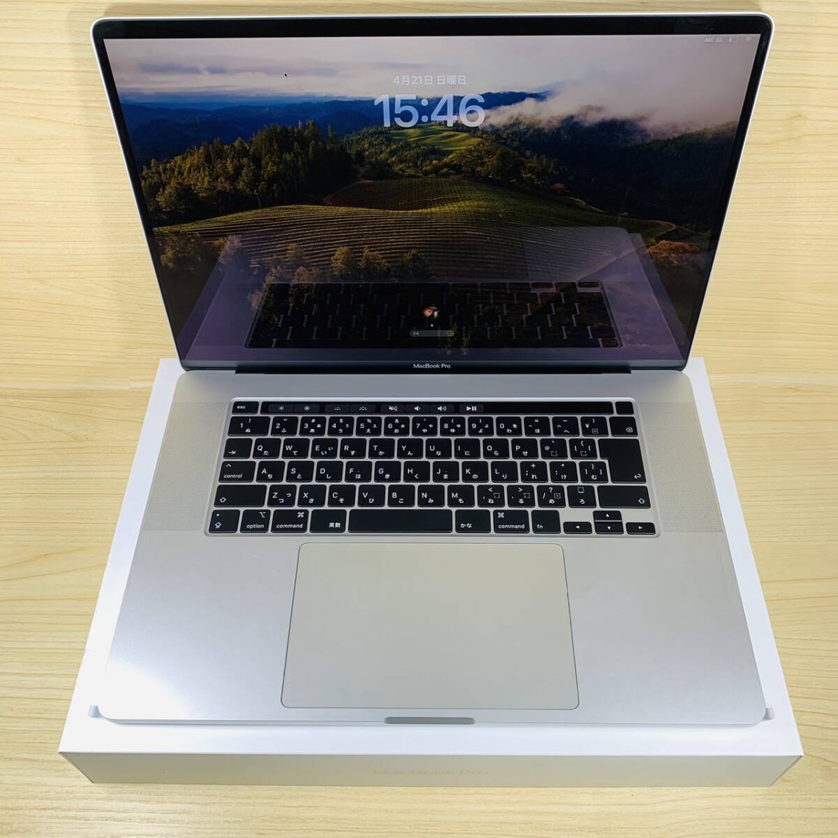新品同様 Apple MacBook Pro i9 16GB / 1TB MVVM2J/A 16インチ 充電回数9回 P14_画像1