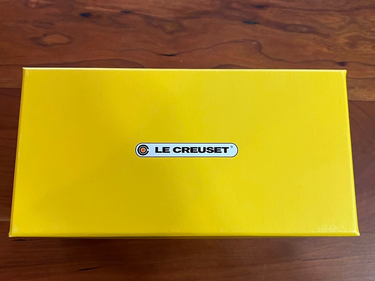 ル・クルーゼ(Le Creuset) プチラムカンダムール チェリーレッド