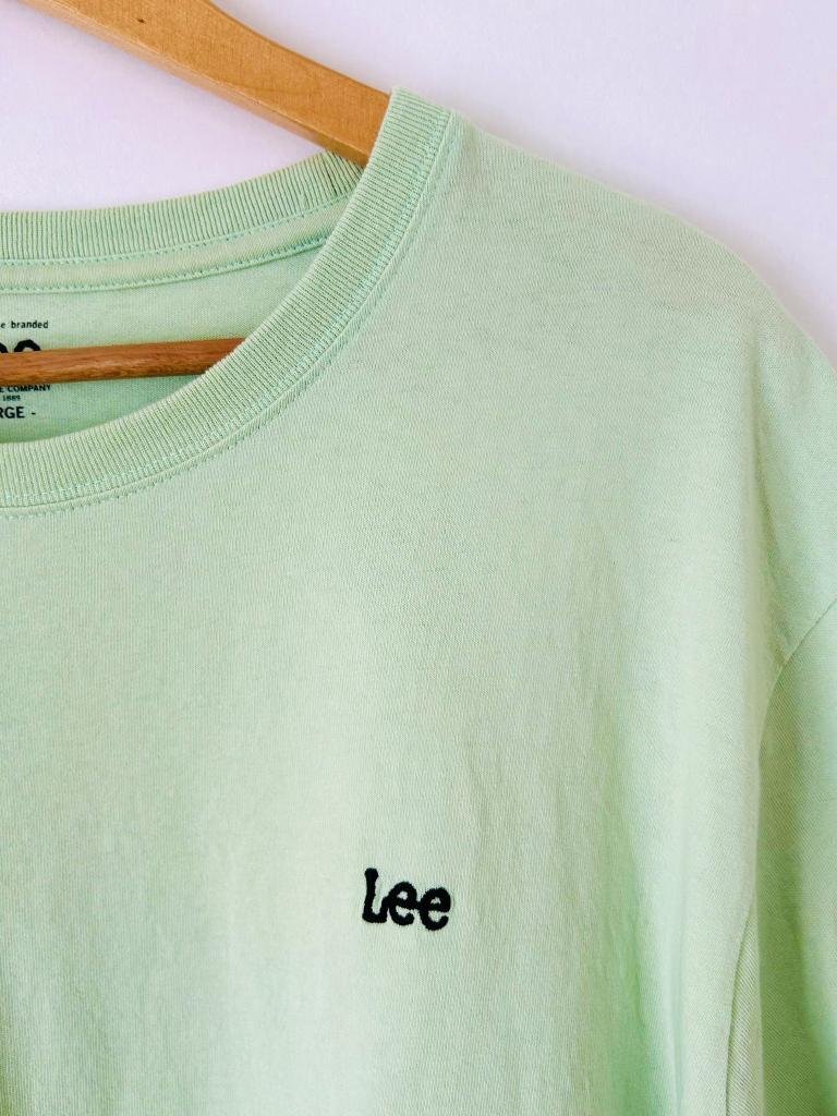 【送料込】Lee リー Tシャツ メンズ くすみグリーン Lサイズ 半袖 ラウンドネック ロゴ入り シンプル 綿100% 人気 着回し/6437631_画像2