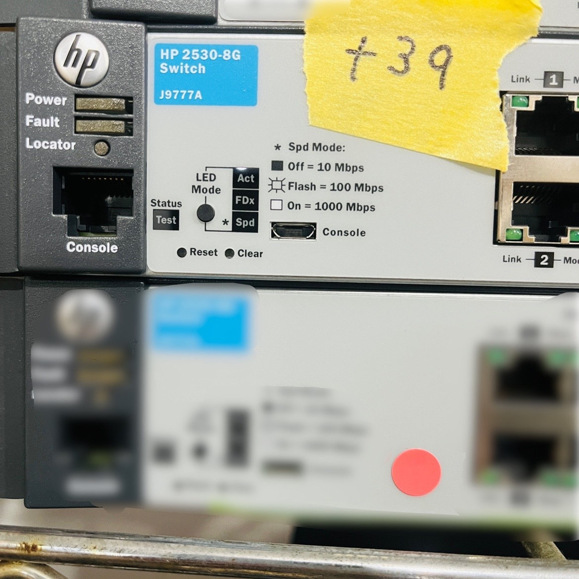 ＋39【通電未確認】HP 2530-8G Switch J9777A ネットワーク ハブ インターネット スイッチ 回線 通信機器 機材 ヒューレットパッカード_画像2