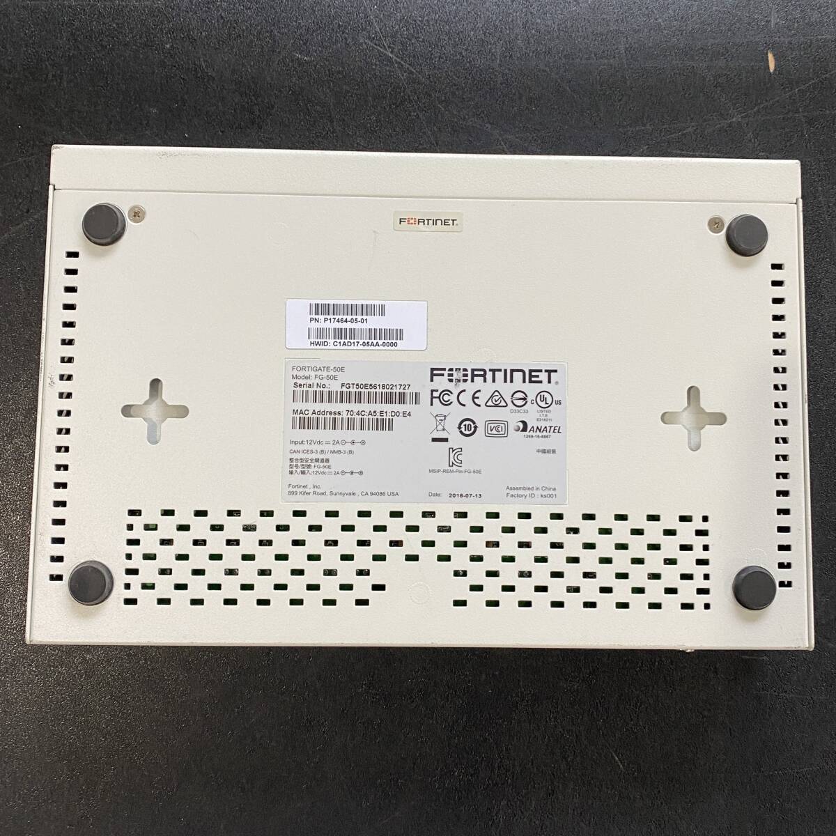 ●047【通電未確認】Fortinet FortiGate 50E FG-50E ファイアウォール FW セキュア SD-WAN セキュリティ UTM フォーティネット_画像4