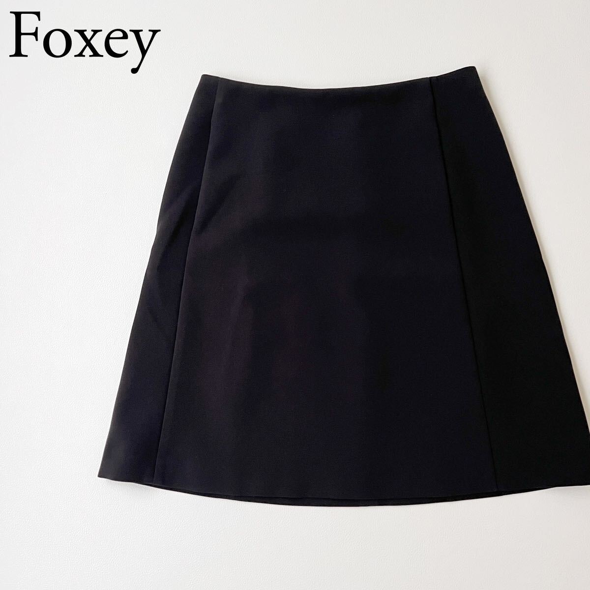 美品 FOXEY NEW YORK フォクシーニューヨーク フレアスカート 膝丈スカート　ブラック フォーマル　オンオフ兼用 日本製　レディース