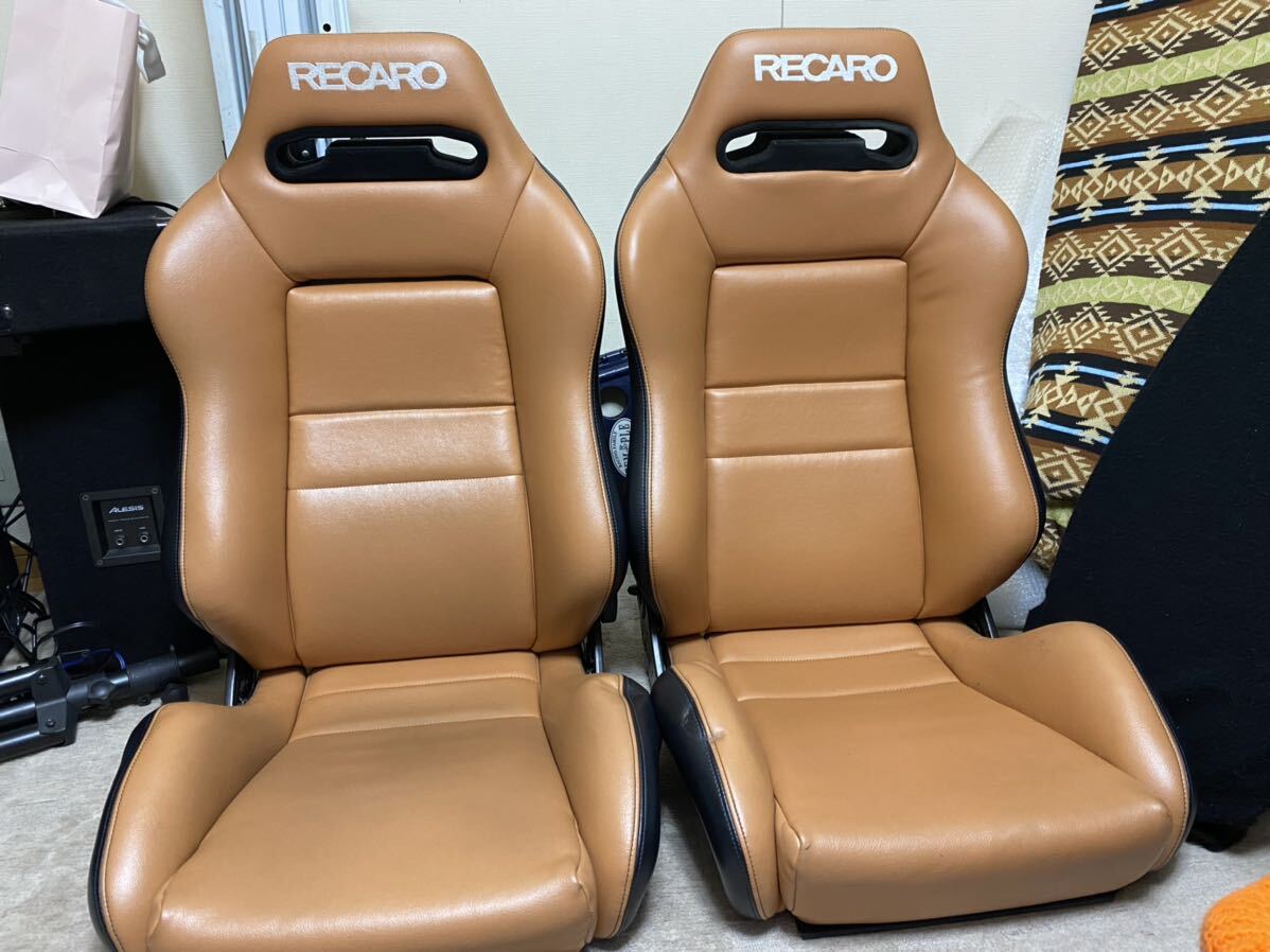 大阪　引き取り限定　RECARO 2脚セット