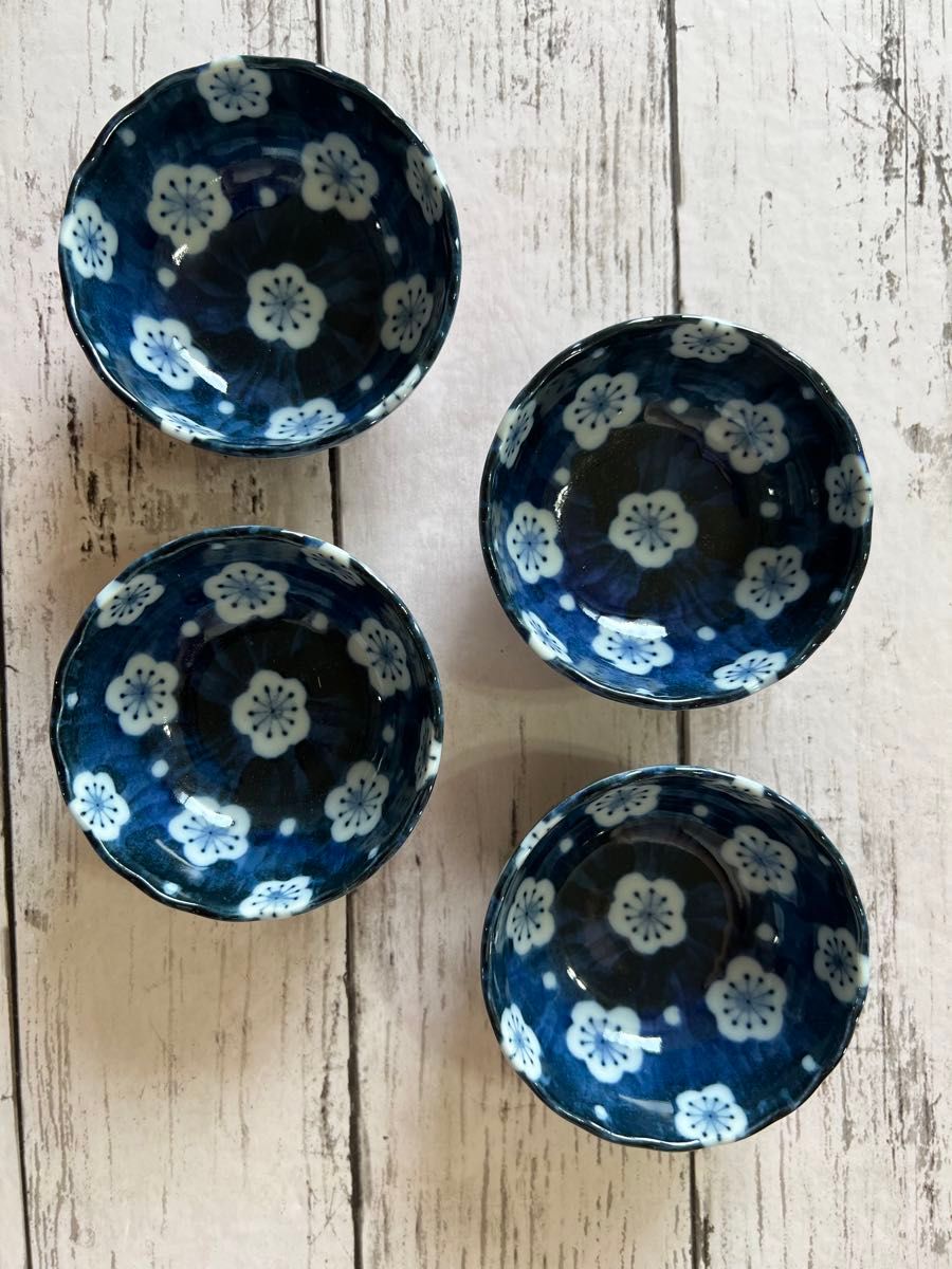 梅柄 花型 小鉢 ブルー 9cm 4枚 オシャレ カフェ風 美濃焼 和食器 陶器