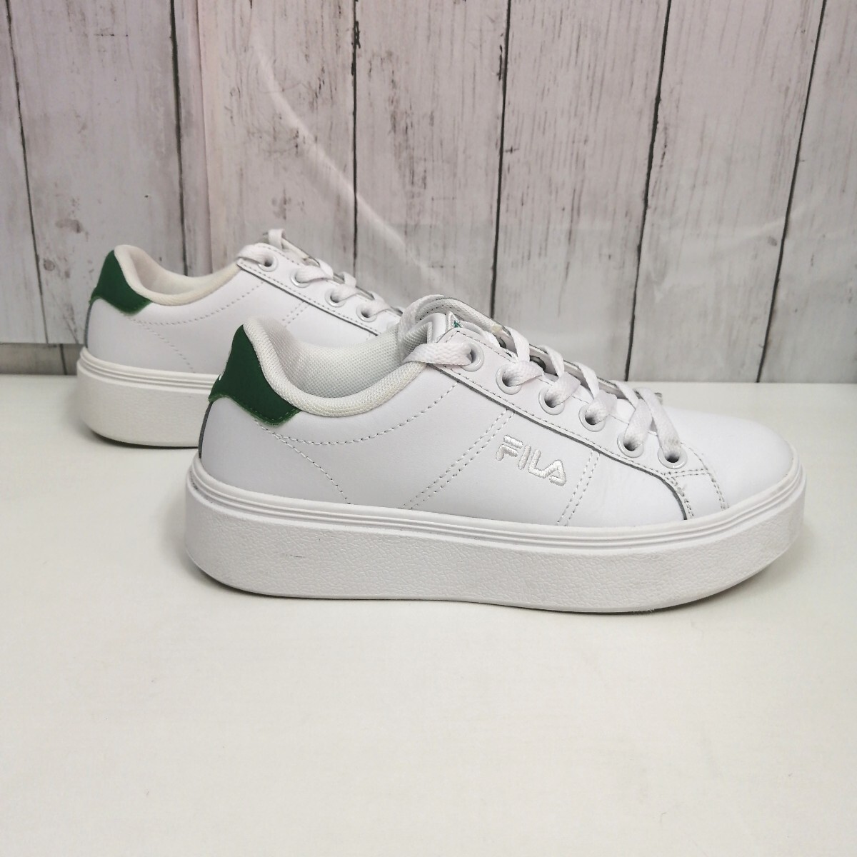 ⑤2241★ FILA COURT PLUMPY コートプランピー ローカット スニーカー ホワイト 23.0cm 1TM01397D143_画像3