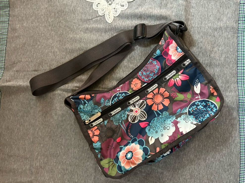 レスポートサック LeSportsac ショルダーバッグ クラッシック　used_画像1