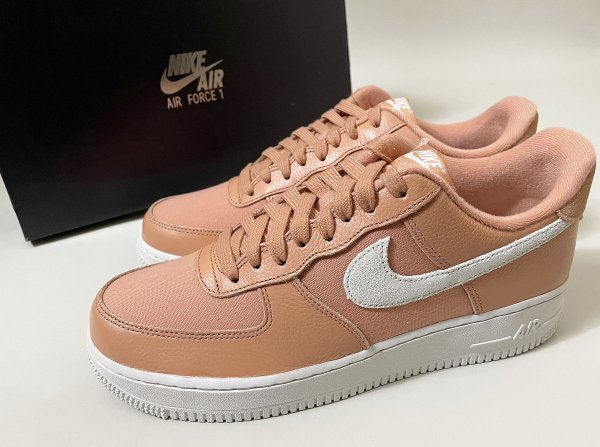 ★【黒タグ付 新品 国内正規品】NIKE AIR FORCE 1 '07 LX DV7186-200 ナイキ エアフォース 1 ワン 07 LX スニーカー US8.5 26.5cm_画像4