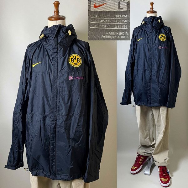 ★【名作 激レア 2000年代】00s ビンテージ NIKE Dortmund BVB EVONIK ナイキ ドルトムント マウンテンパーカー シェル ジャケット L 黒_画像1