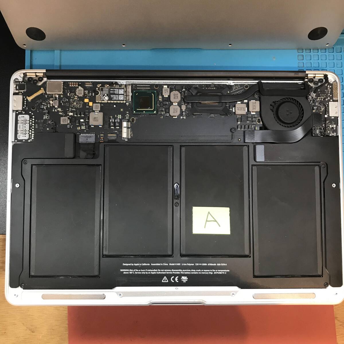 A【ジャンク・電源入らず】 MacBook Air (13-inch, Mid 2011)　部品取りなどに_画像4