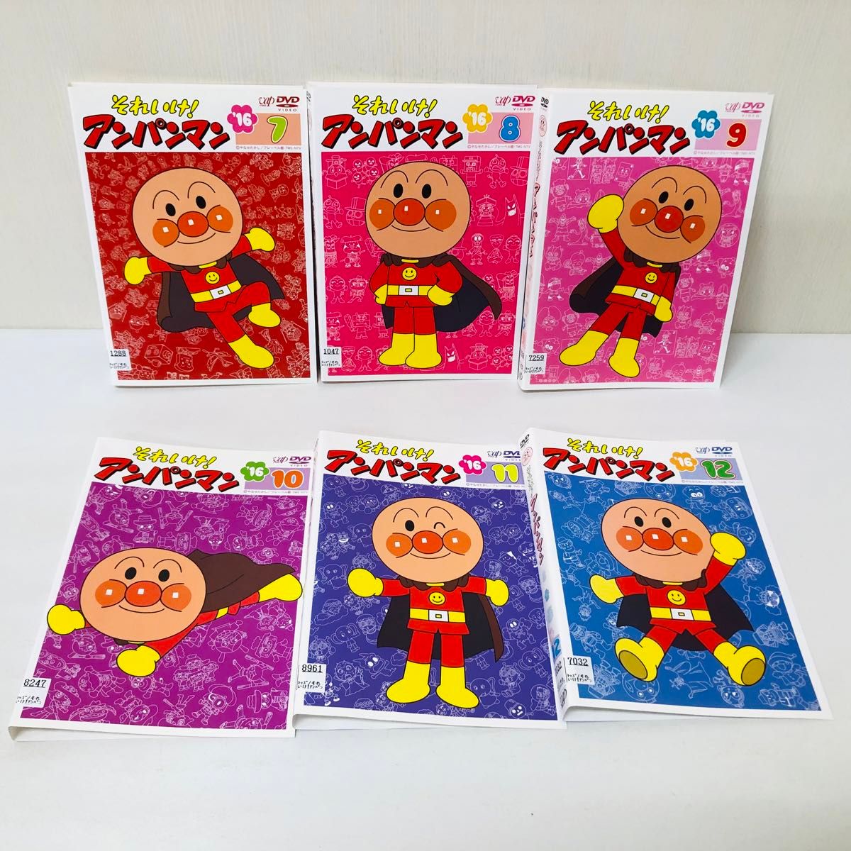 それいけ!アンパンマン 2016年 TVシリーズ DVD 全12巻セット '16 全巻セット レンタル落ち レンタルアップ それいけ!アンパンマン 2016年 TVシリーズ DVD 全12巻セット '16 全巻セット レンタル落ち レンタルアップ