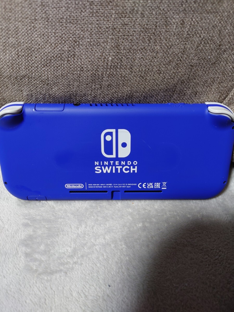 NintendoSwitchライト本体　アシストグリップ付き　美品　ブルー_画像2