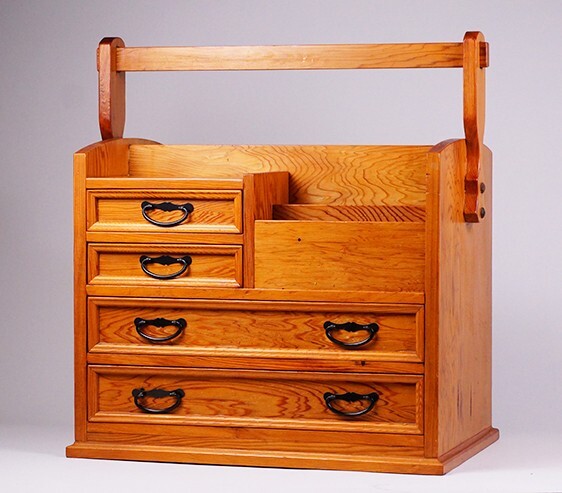 C-173# shop . Japanese cedar structure handle attaching drawing out bookcase small articles chest of drawers total shop . Japanese cedar material use sewing tool small articles movement 