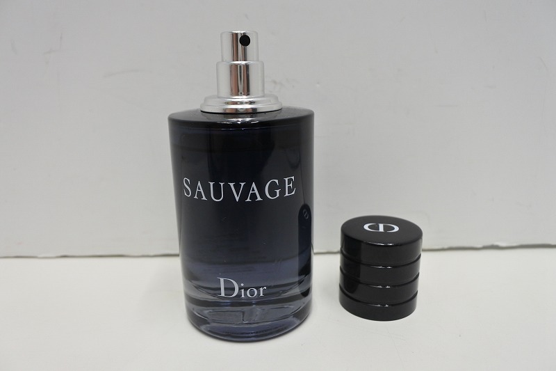 ブランド祭 香水祭 Dior SAUVAGE 香水 ディオール ソヴァージュ ソバージュ 60ml EAU DE TOILETTE オードトワレ 残量8割_画像8