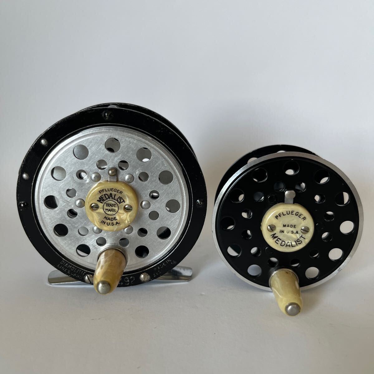 ビンテージ Pflueger Medalist No.1492 Fly Fishing Reel Made in AKRON.O. U.S.A. 替えスプール付 