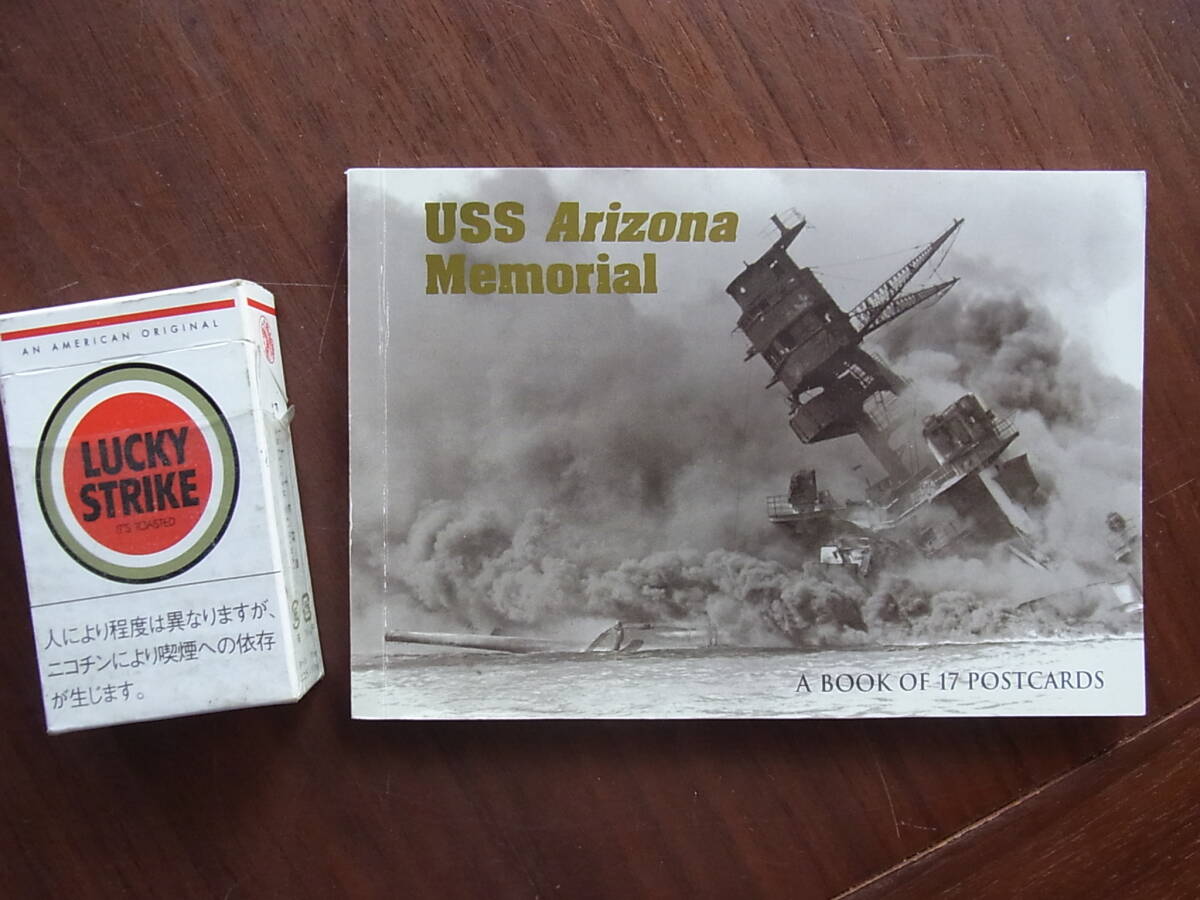 rハワイ真珠湾の戦艦アリゾナ記念艦の絵葉書17枚セット_画像1