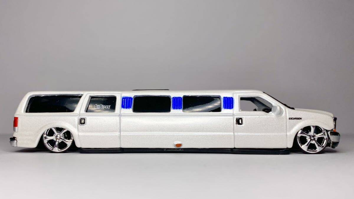 1/64( модифицировано ) maisto ford excursion limousine металлизированный Large колесный погрузчик un Tomica размер 