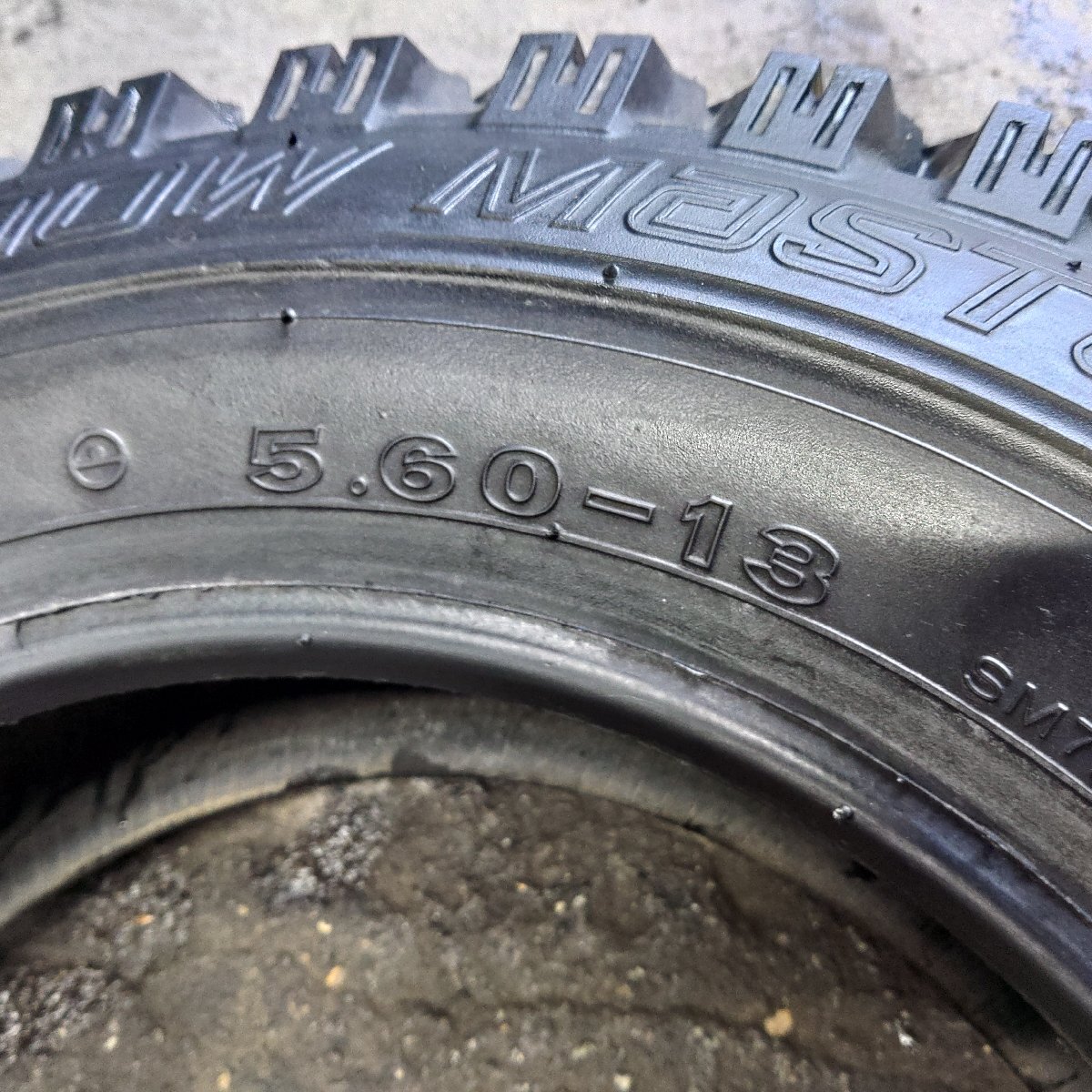 未使用 4本価格■CT8888■5.60-13 6PLY BRIDGESTONE SNOW MASTER-7 スパイクタイヤ★条件付送料無料★R13 13インチ 新古品_画像10