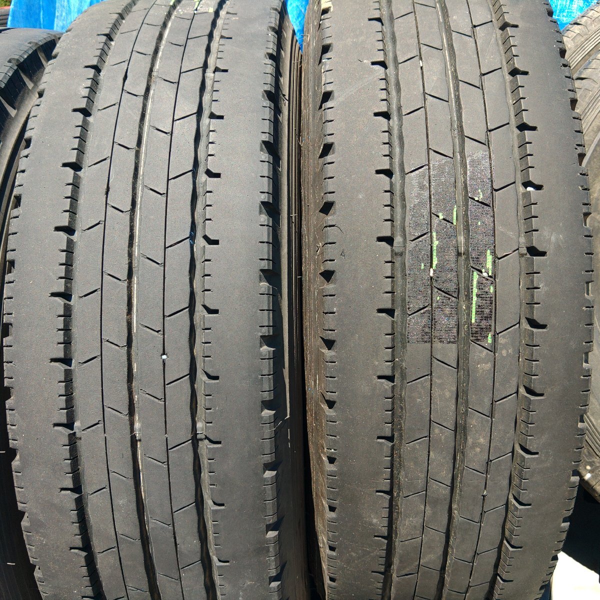 6本価格★パT8897■195/75R15 109/107N LT DUNLOP ENASAVE SPLT50 TOPY 5J 5穴 PCD203.2★条件付送料無料★地山 トラック 夏タイヤ_画像9