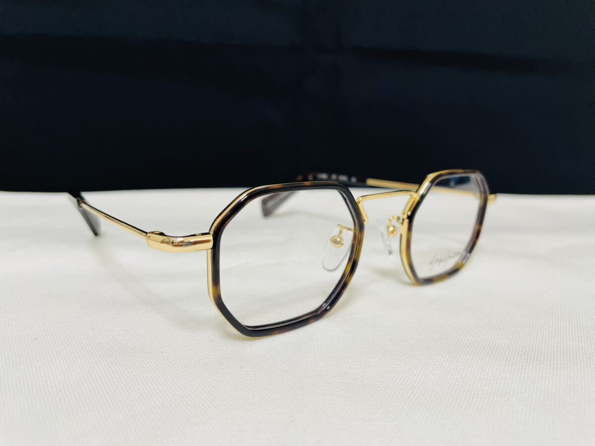 Yohji Yamamoto ヨウジ ヤマモト メガネフレーム YY1066 127 伊達眼鏡 未使用 美品 ゴールド 鼈甲柄 人気フレーム_画像3