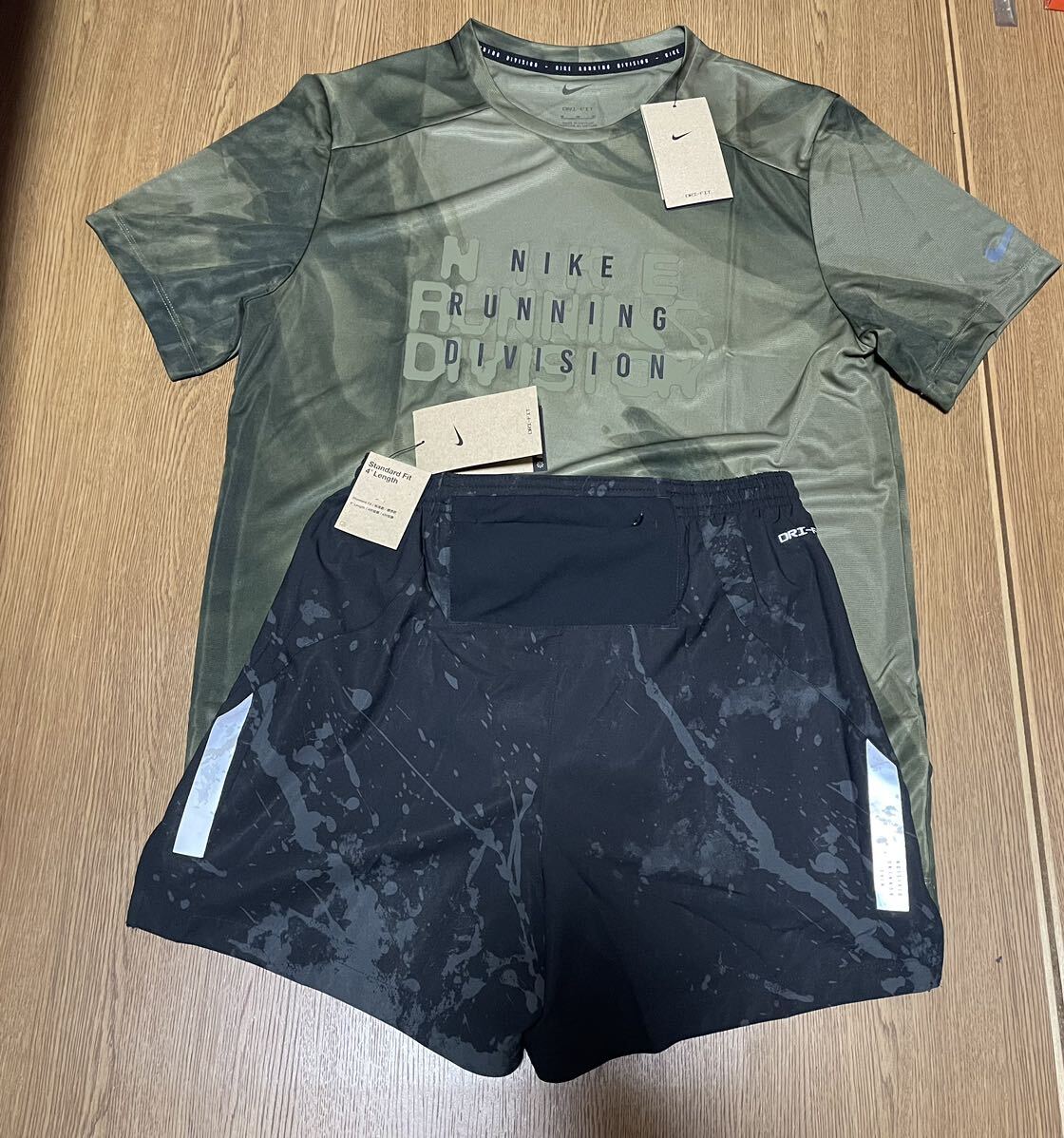 新品未使用　セット　アップ上下　NIKEランニングディビジョンランニング　Tシャツ ロゴ ショートスリーブ ブラック