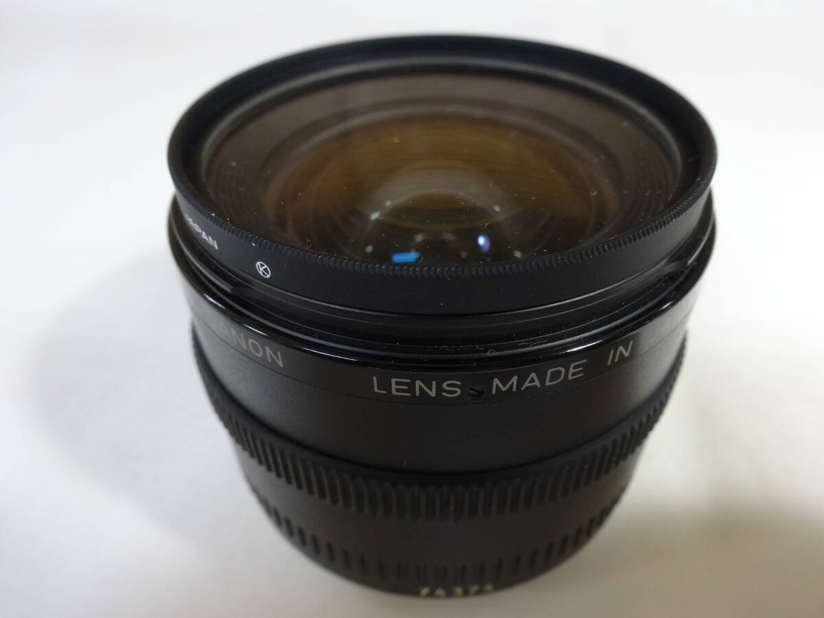 【キャノン レンズ SL-39】ジャンク品 動作未確認 CANON LENS EF 24mm 1:28 Kenko MC UV カメラ ワレモノ 精密機器【A7-4③】0509の画像2