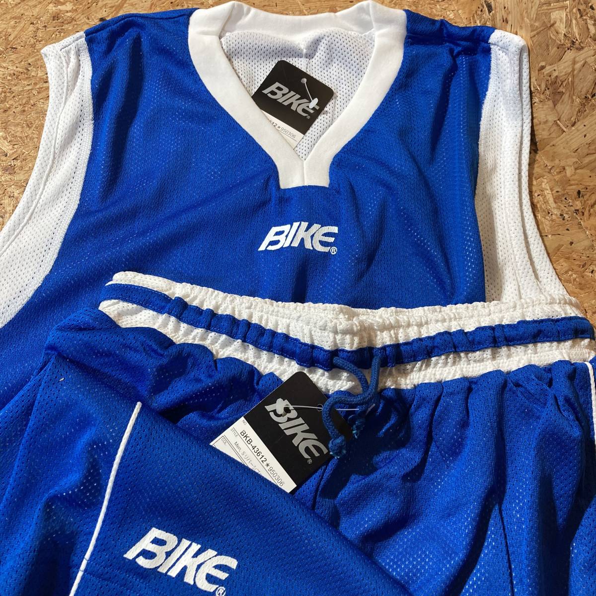 BIKE セットアップ リバーシブル トレーニング タンクトップ ノースリーブ ショート パンツ ゲーム シャツ ユニフォーム