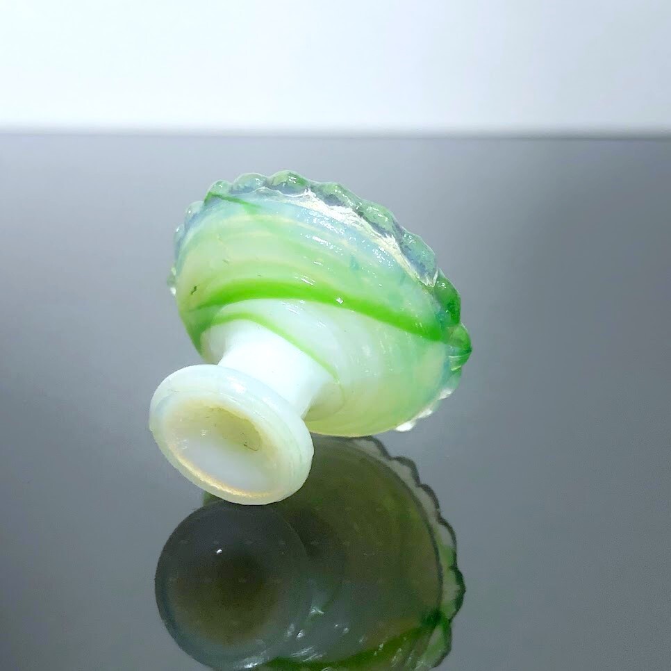 大正～昭和初期 ペロペロ ままごと 極小 乳白/緑マーブル 氷コップ 日本製 ミニチュア 和ガラス 戦前 玩具 おはじき 金平糖の画像2