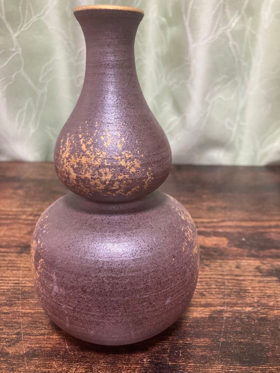 中国古玩 雲瑞 瓢箪型花瓶 徳利 花器 骨董品高さ16cm 直径9.2cm 金粉