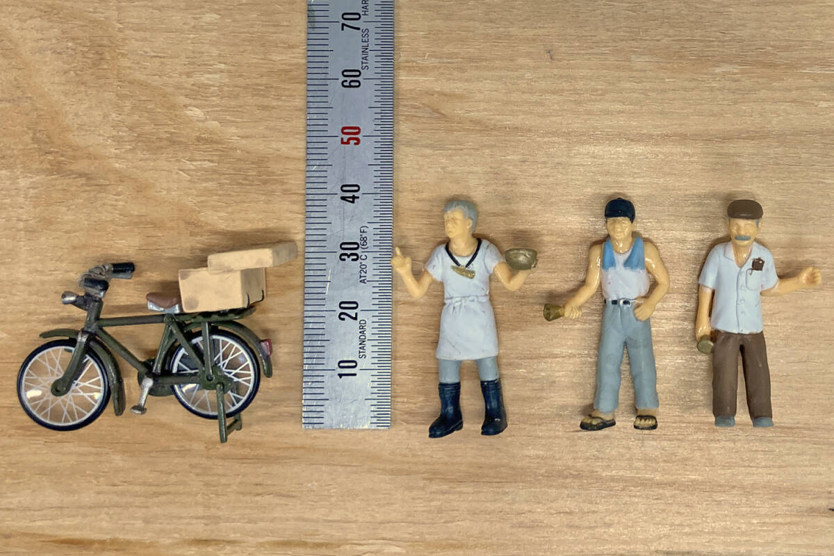 [O gauge /OJ gauge . use seems to be . figure ]* Takara *...... series . day * under block .... bicycle 