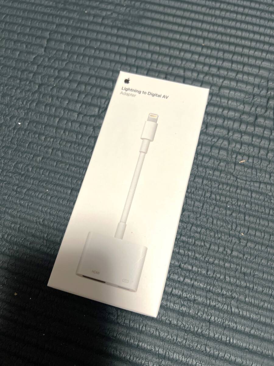 Apple A1438 変換ケーブル Lightning Digital AVアダプタ HDMI iPhone ミラーリング アップル　(中古品)
