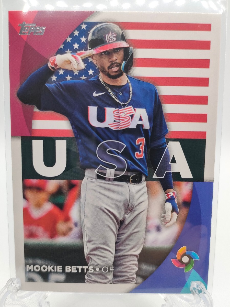 【2023WBC】ムーキー・ベッツ、米国代表 - 2023 Topps Series2 #WBC-6 2023WBC Stars ～大谷翔平選手と2023WBC決勝で対決～_画像1