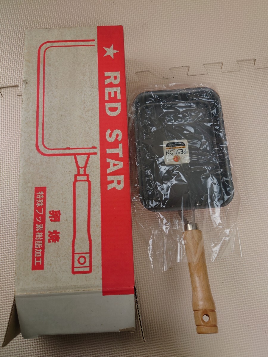 【未使用】RED STAR 卵焼 玉子焼き器 特殊フッ素樹脂加工 卵焼き器 卵焼き フライパン 赤 レッド レトロ ガス火_画像1