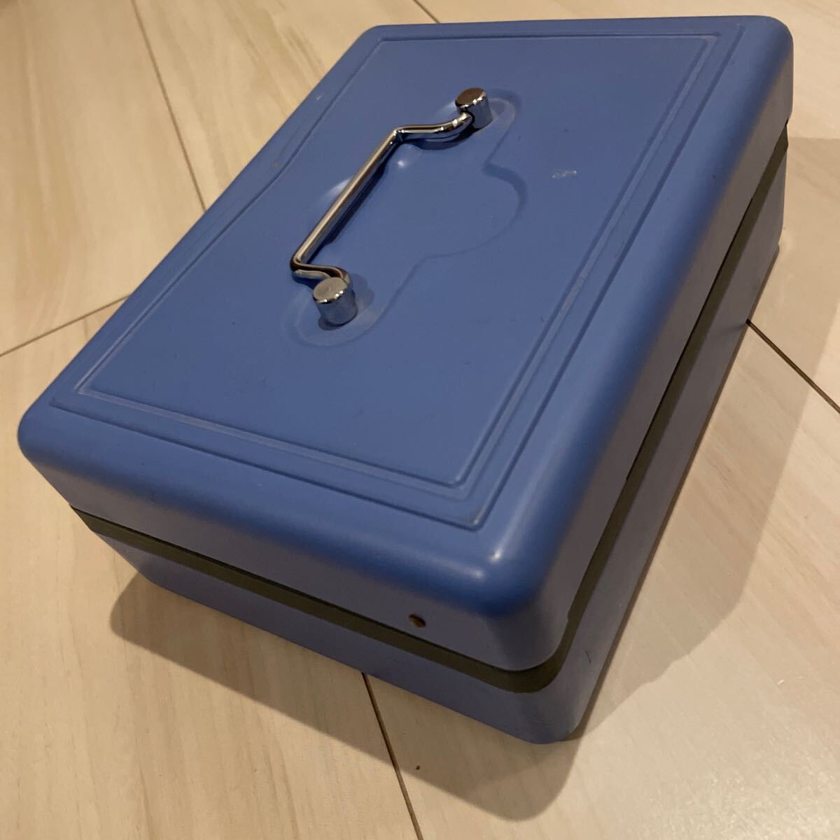  кэшбокс сейф CB-8100 голубой Karl Karl офисная работа контейнер BOX CASH compact б/у H