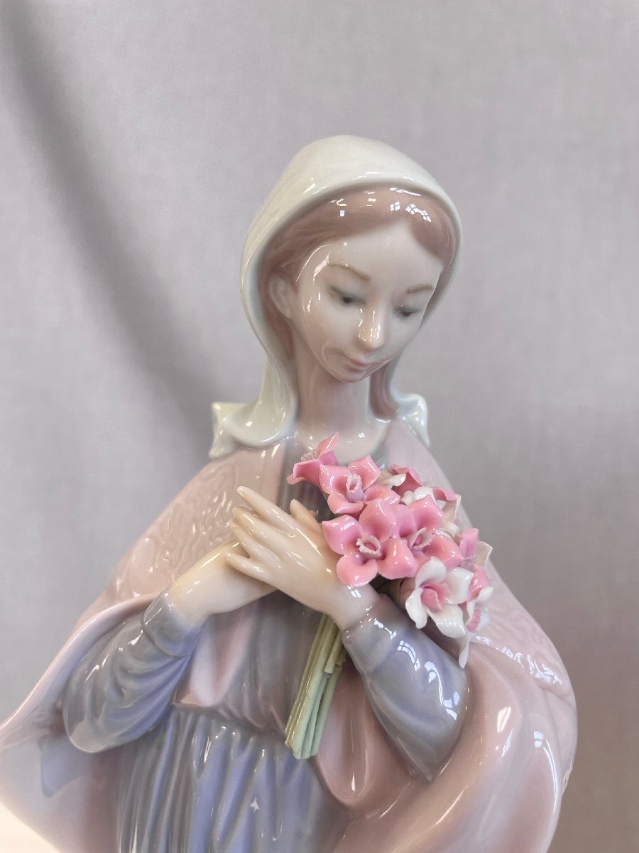 ［道］LLADRO リヤドロ 『花を持つマリア』 #5171 フィギュリン 陶器人形 結婚祝_画像6