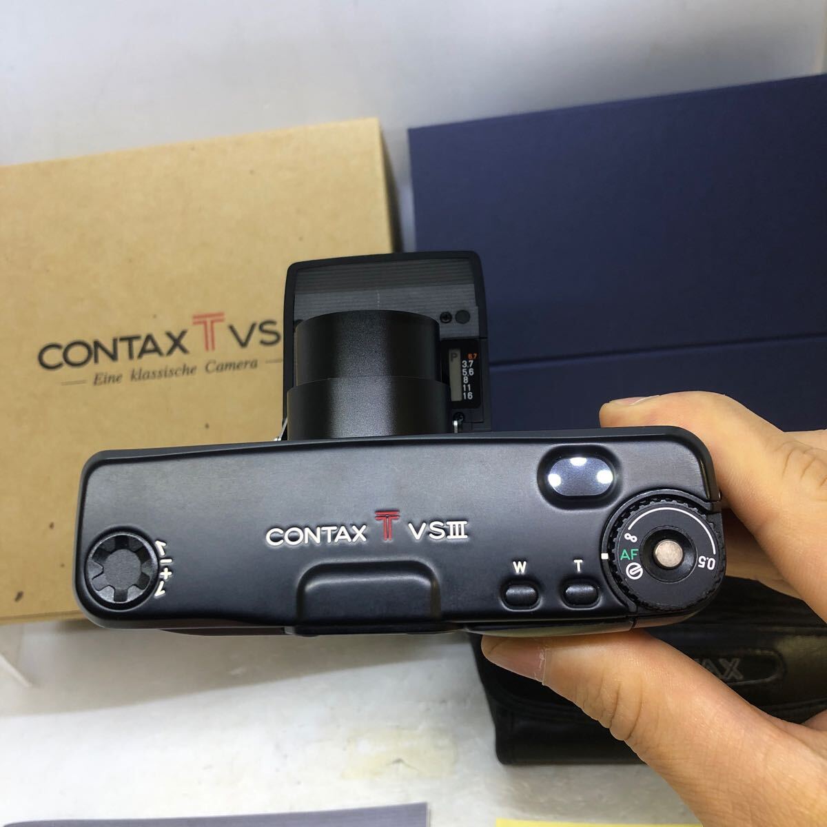 ★美品★完動品★ CONTAX TVS Ⅲ ブラック コンタックス フィルムカメラ ☆元箱付きシリアル番号一致☆ 現状渡し　1円〜_画像4