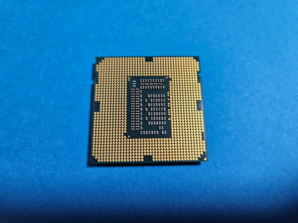 【現状品】送料無料 本体のみ PC CPU インテル Core i7-3770 プロセッサーの画像2